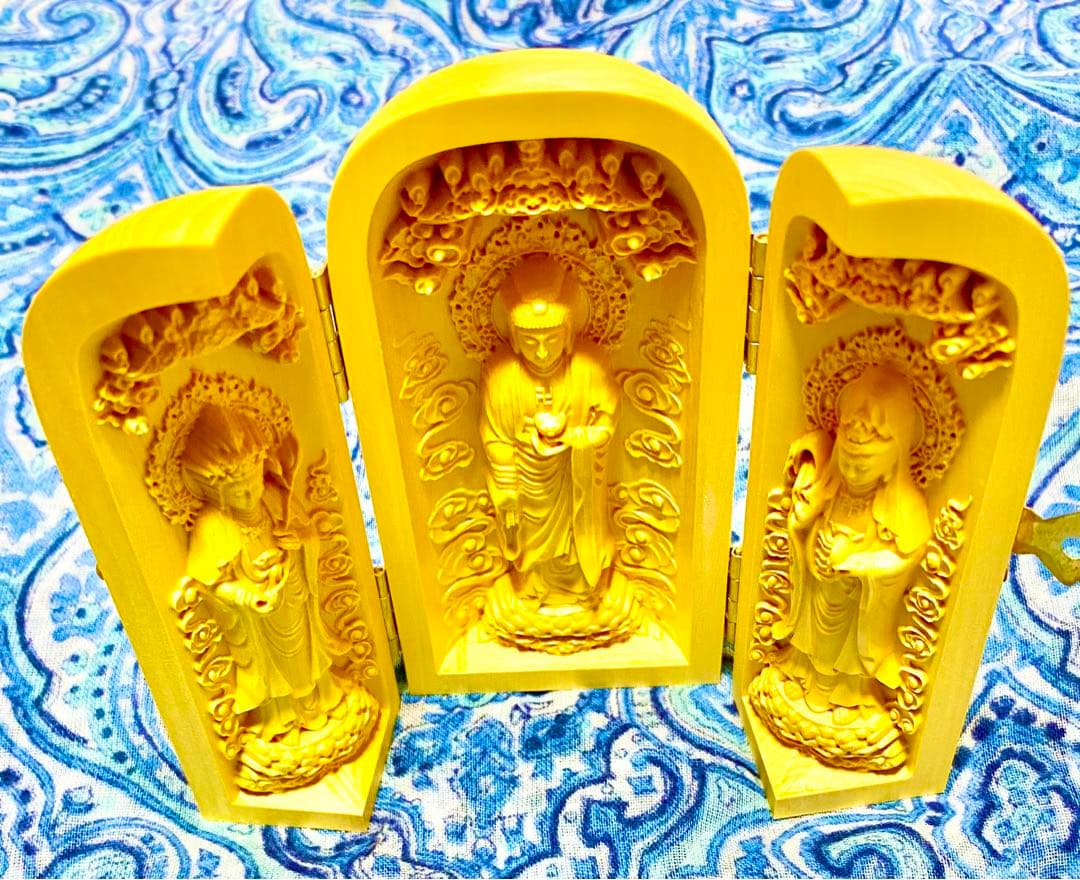 金運爆上げ！祈祷済！魂入り木製　普通の三尊仏ではありません！阿弥陀如来様