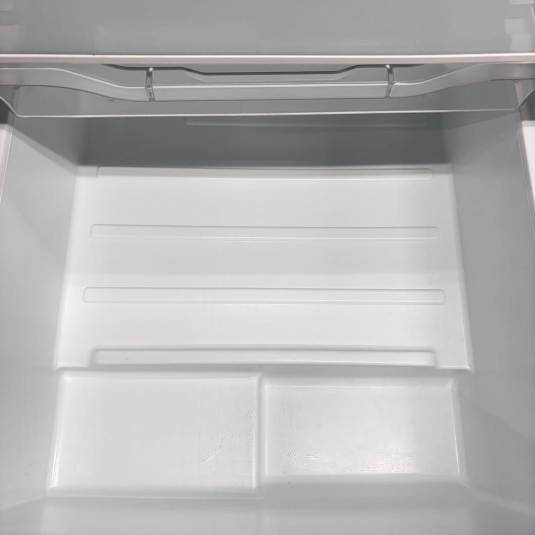 670 関東　鏡面デザイン　5ドア 右開き　大型冷蔵庫　400L強 自動製氷機