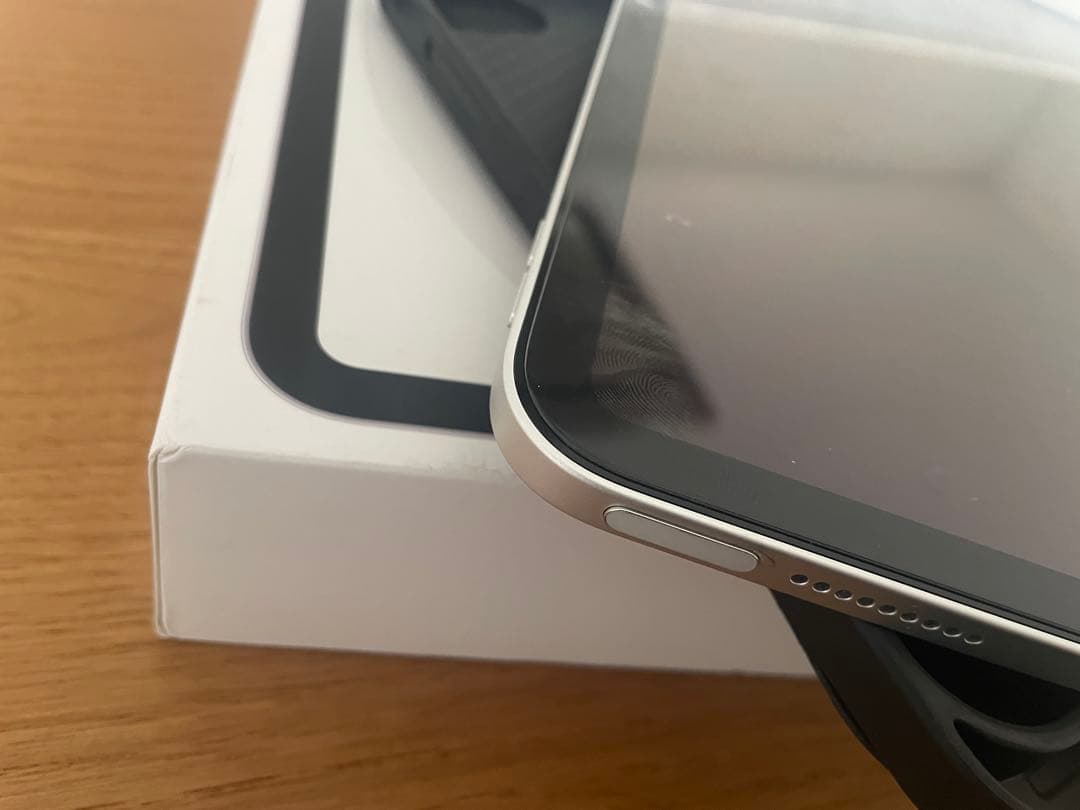 Apple iPad (第10世代) 64GB グレー　ケース ペン フィルム付