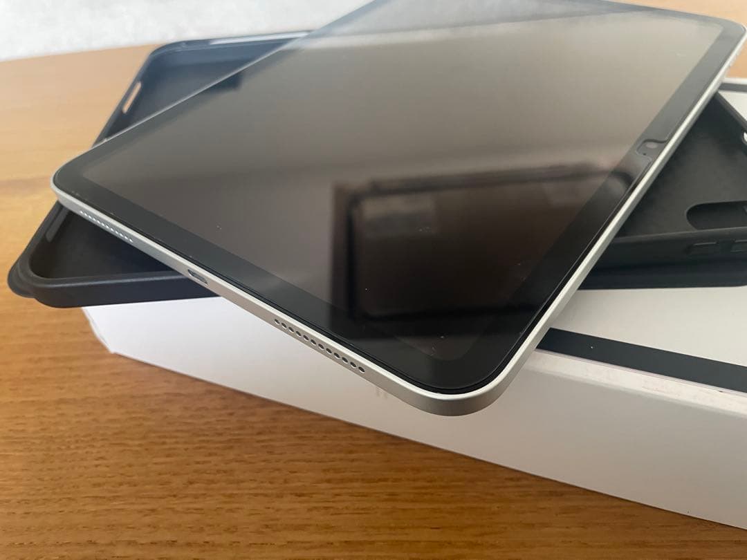 Apple iPad (第10世代) 64GB グレー　ケース ペン フィルム付
