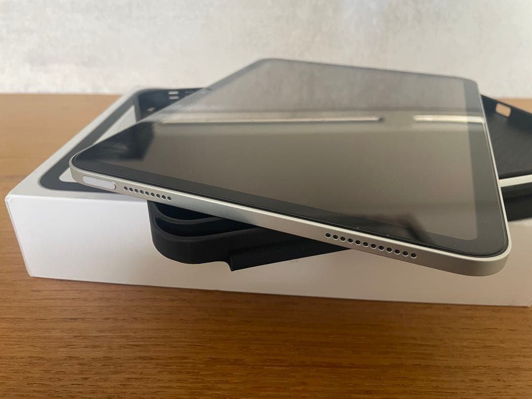 Apple iPad (第10世代) 64GB グレー　ケース ペン フィルム付