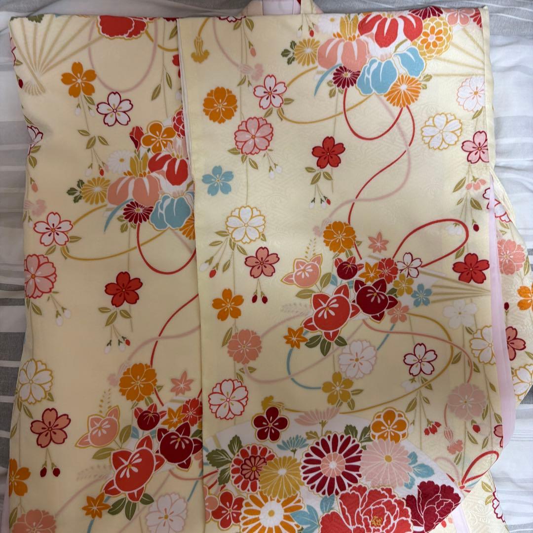 美品 七五三 四つ身 着物 女の子 7歳 花柄 和服）