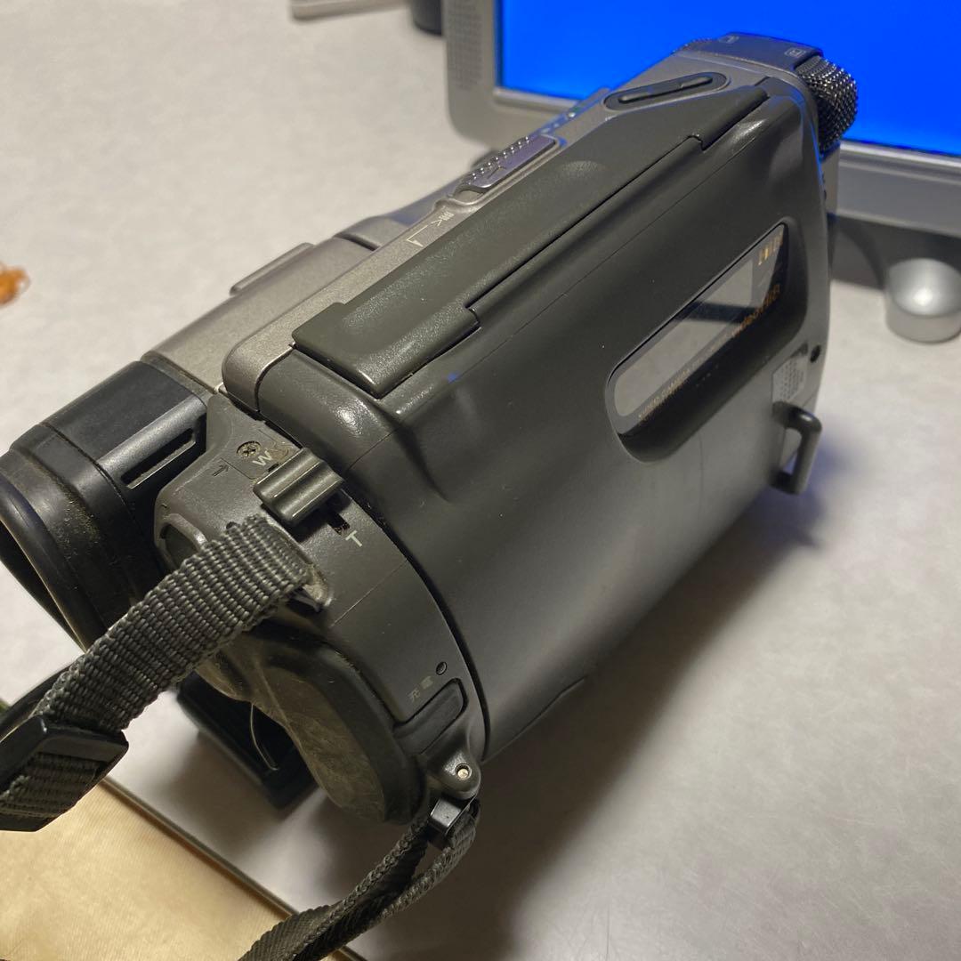 SONY VideoHi8 Handycam CCD-TR1 ⑦