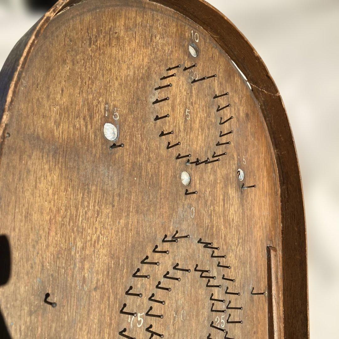 (437)昭和時代のビンテージ品木製玩具で、コリントゲームと呼ばれるものです。