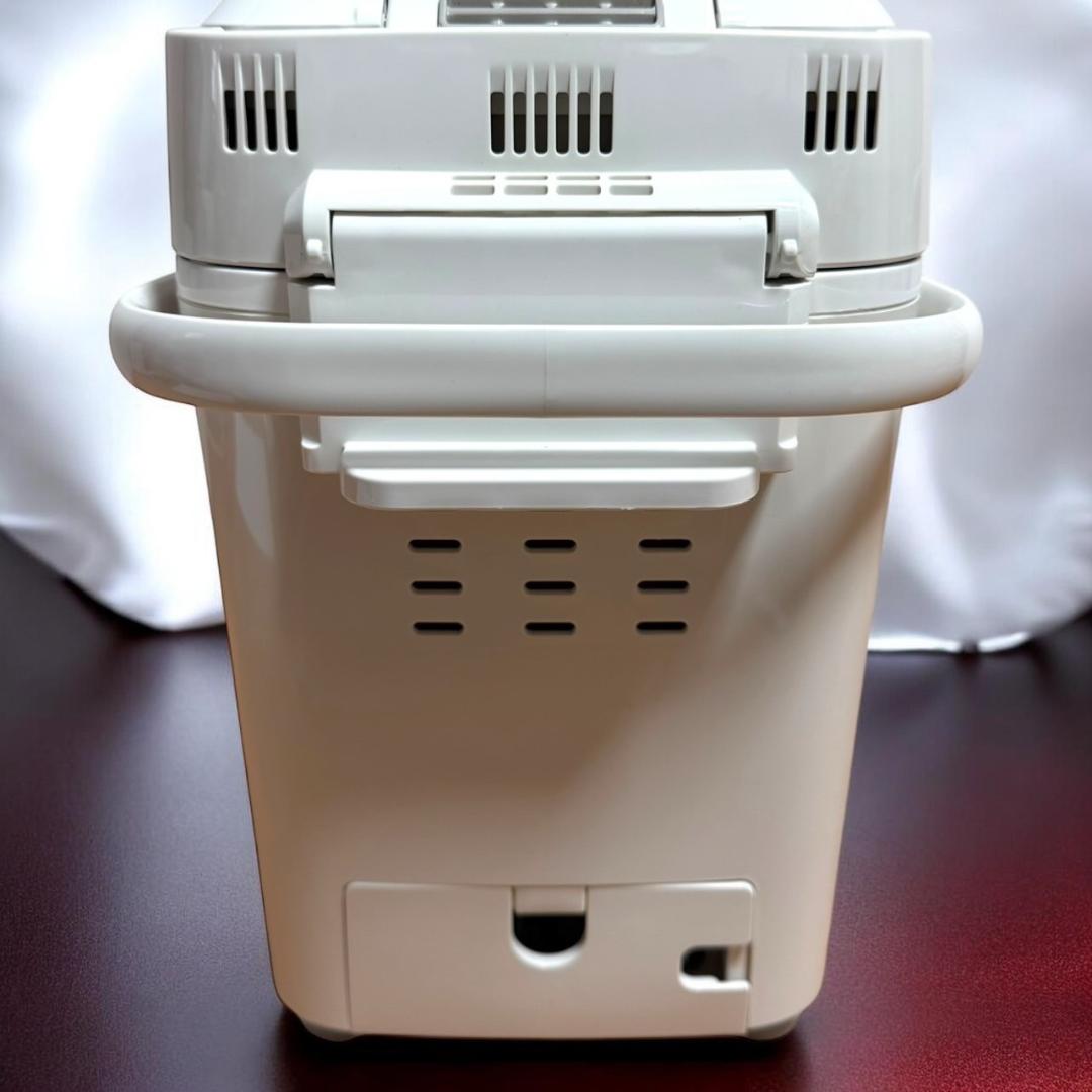 ☆極美品 パナソニック SD-MT2 W ホワイト ホームベーカリー 1斤タイプ