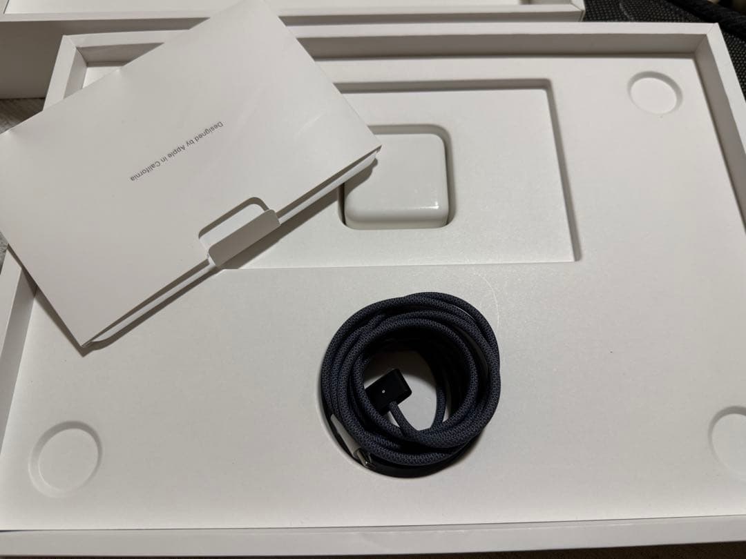 MacBook Air 13inc M2 512GB 16GB CPU 8コア