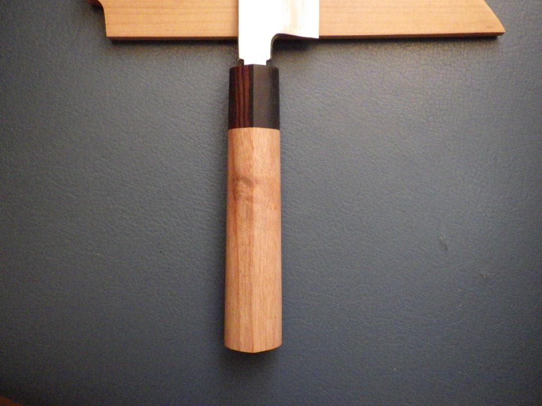 ゆ*ん様 ケンムキ包丁★白2鋼 185mmマチ 本鍛造・縞黒檀口輪柄★ 鞘付き