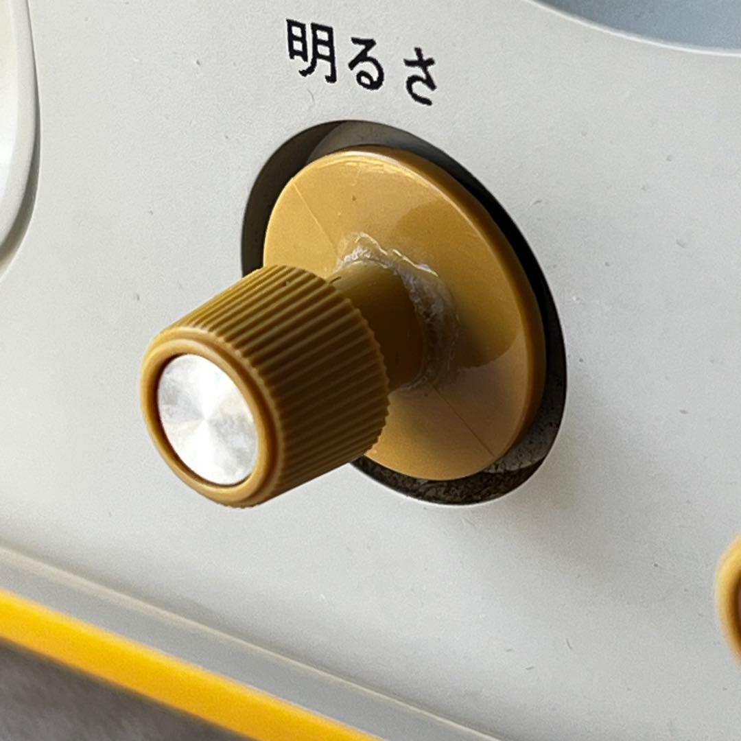 BG006 黄色いレトロポップなテレビ スペースエイジ 70s