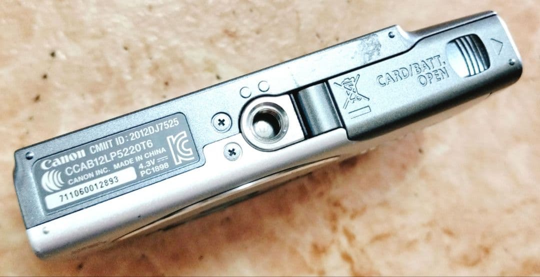 CANON PowerShot A3500 IS　デジタルカメラ　ジャンク