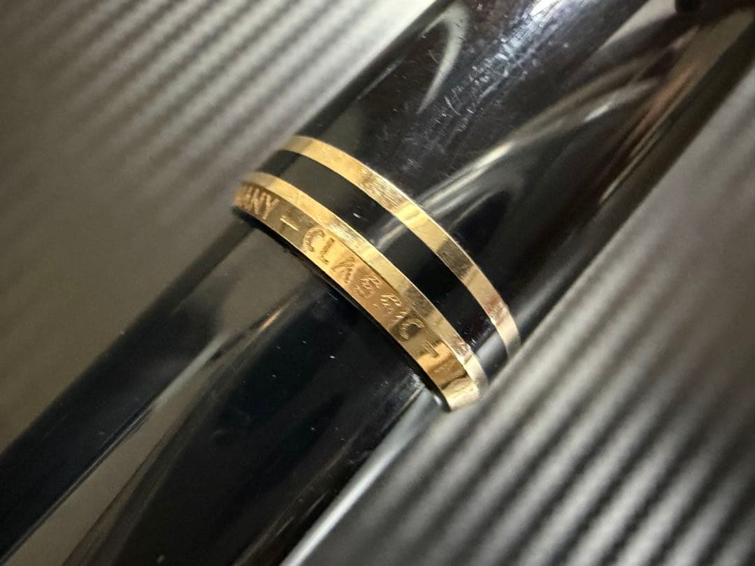 極美品 モンブラン クラシック ブラック F 細字 万年筆