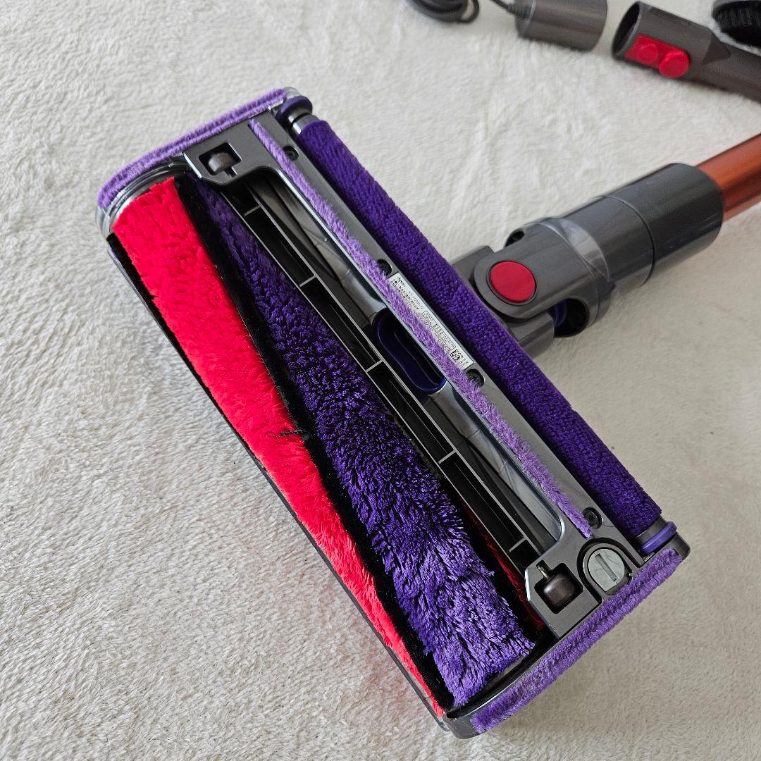 Dyson ダイソン　V10 SV12　コードレスクリーナー　動作OK　簡易清掃