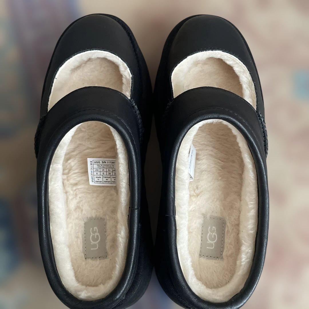 UGG メリージェーンレザー　サイズ25㎝