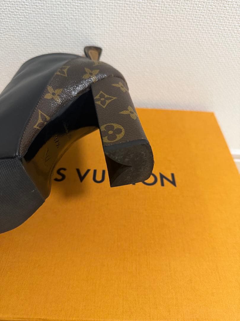 ルイヴィトン　ショートブーツ ポインテッドトゥ　モノグラム