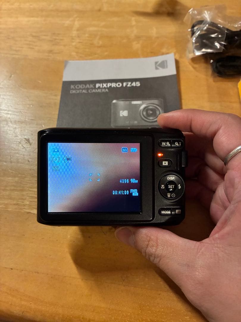 Kodak PIXPRO FZ45 コンパクトデジタルカメラ　箱付き　即日配送