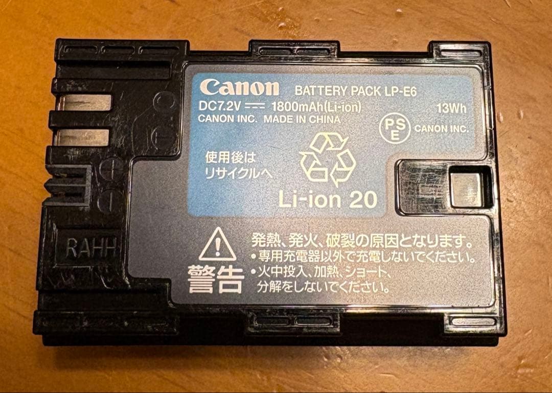 キャノンEOS 6D 本体　（シャッター回数少なめ）