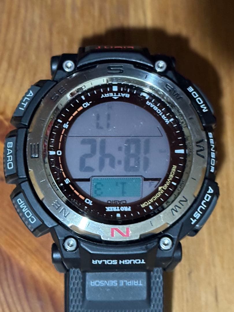 トオル様 CASIO PROTREK 電波ソーラー 時計