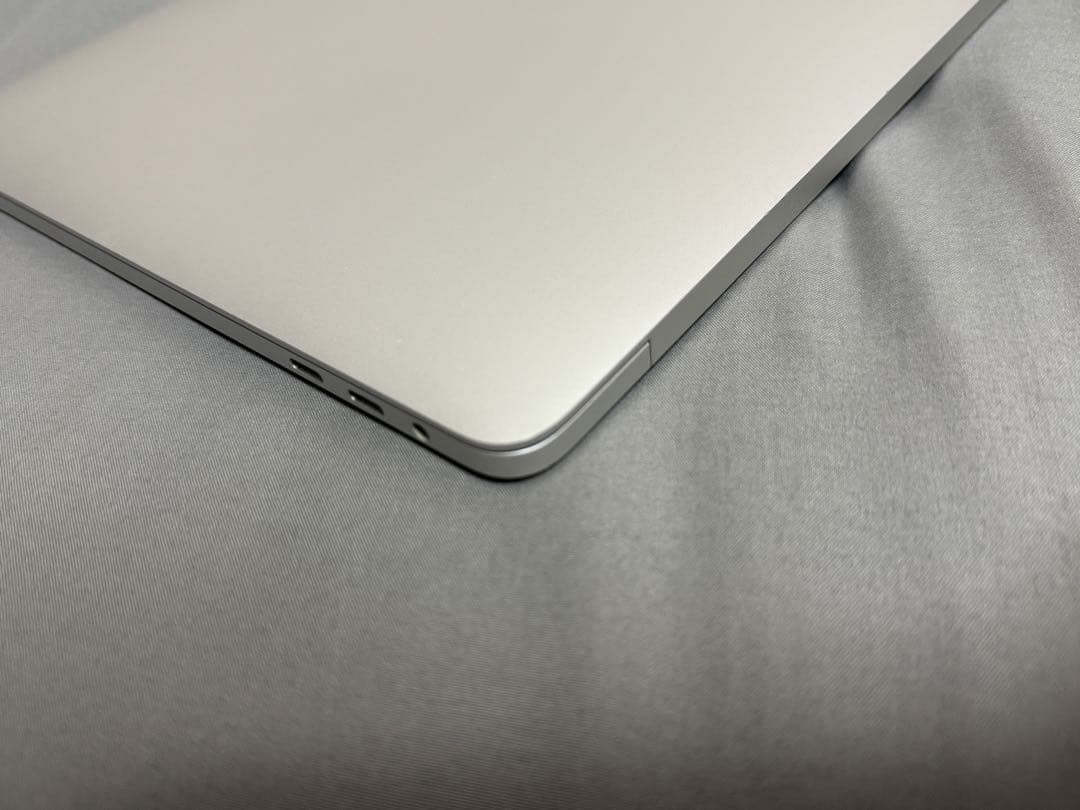 ク*ル様 美品MacBook Pro(13-inch,2020)i5 16GB