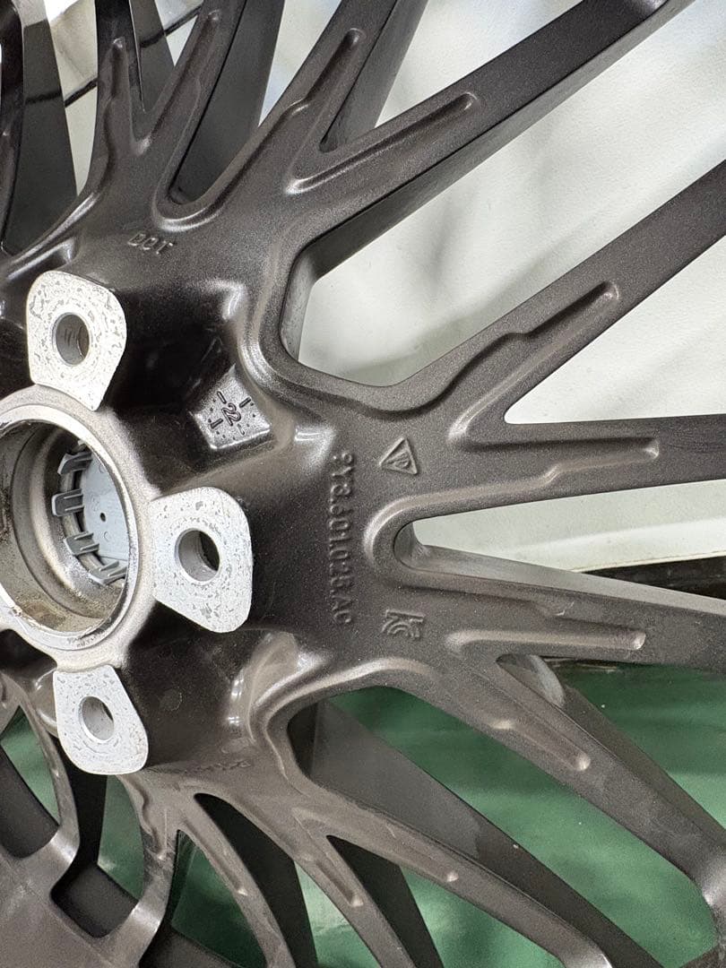 ゆっきーゆきゆきポルシェ9YAカイエン 21インチ純正RSスパイダー