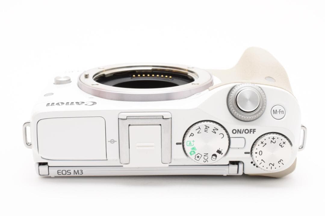 美品 キャノン　Canon EOS M3 ボディ 1146