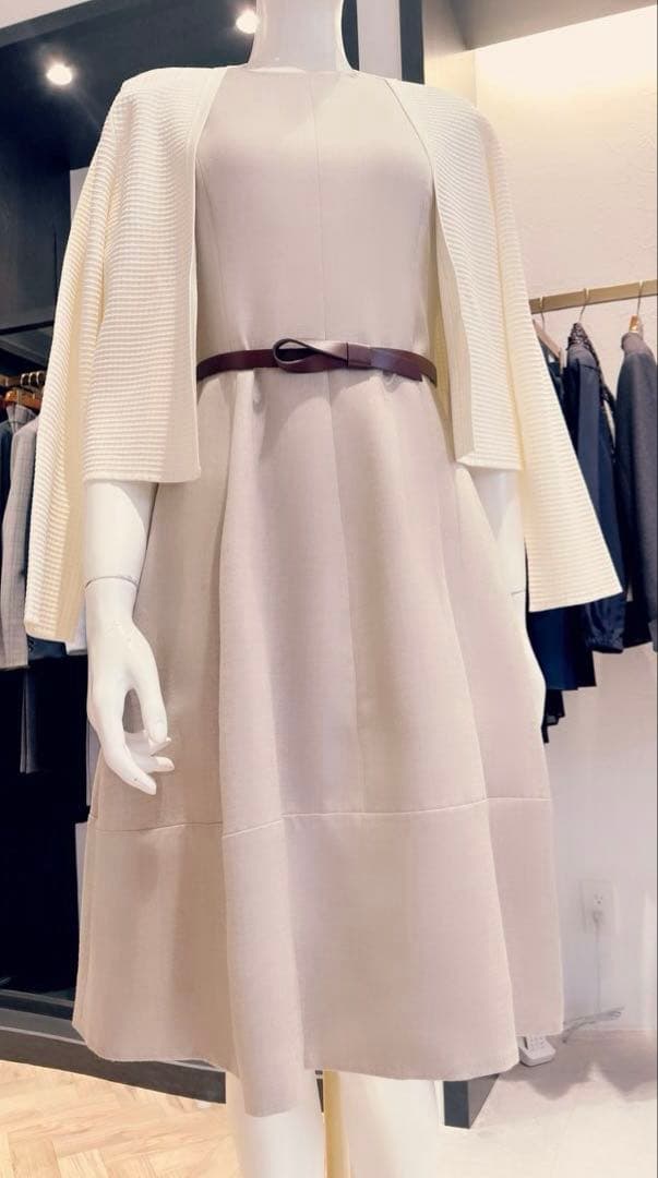 FOXEY ♡Lady Bouquet♡美品ベージュワンピース38レザーベルト付