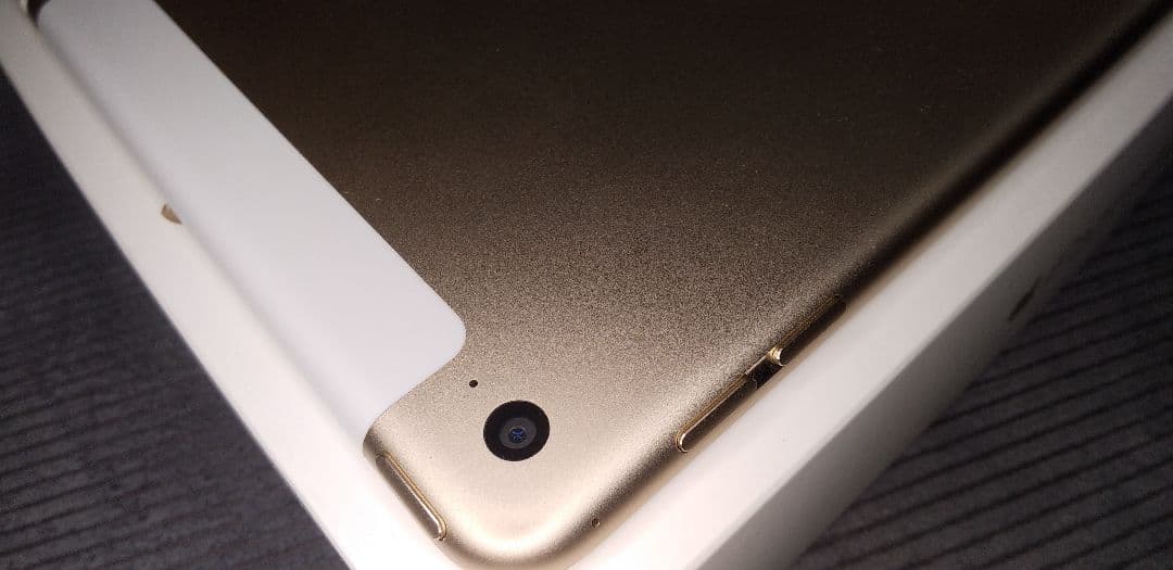 iPad本体 iPad mini 4 64GB Wi-Fi+Cellular