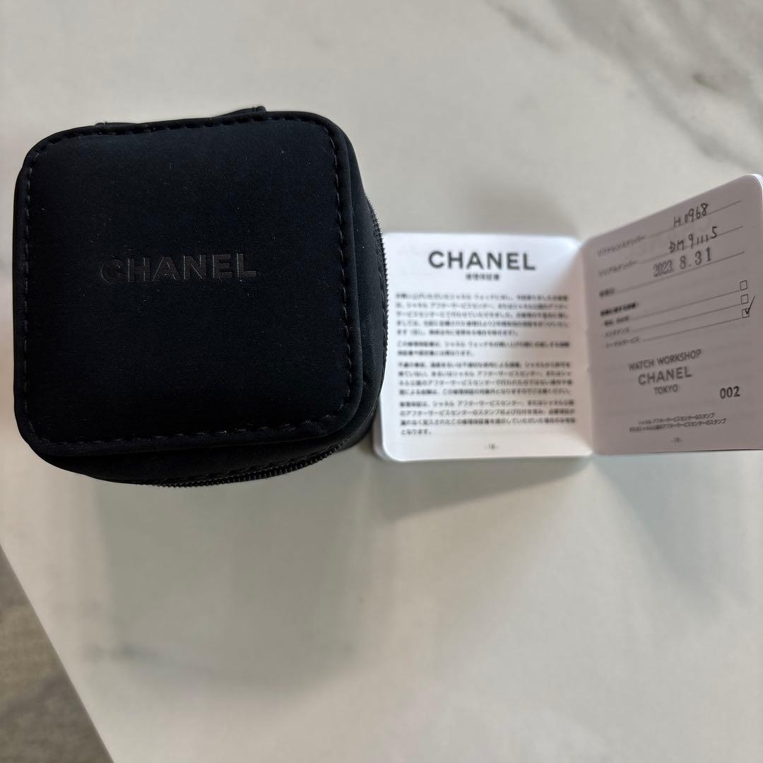 シャネルJ12 33mm 白セラミック　レディース（正規品）