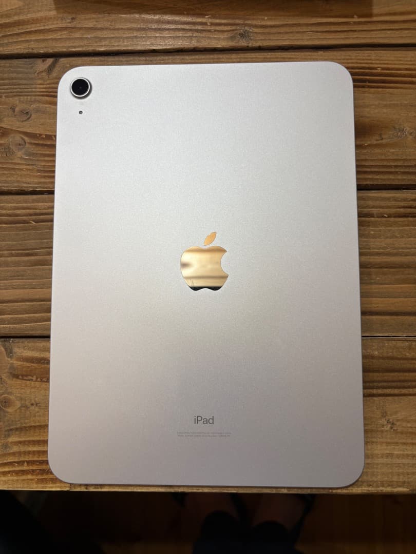 美品 iPad 第10世代 シルバー バッテリー98％
