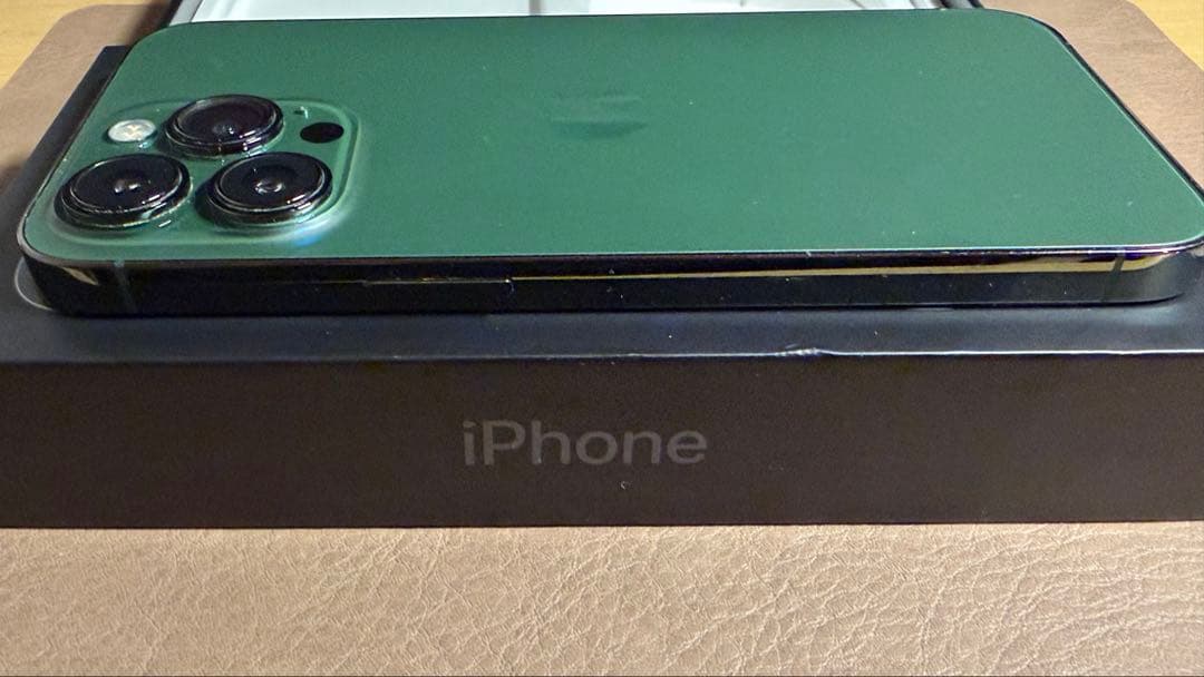iPhone 13 Pro 256GB アルパイングリーン バッテリー90%