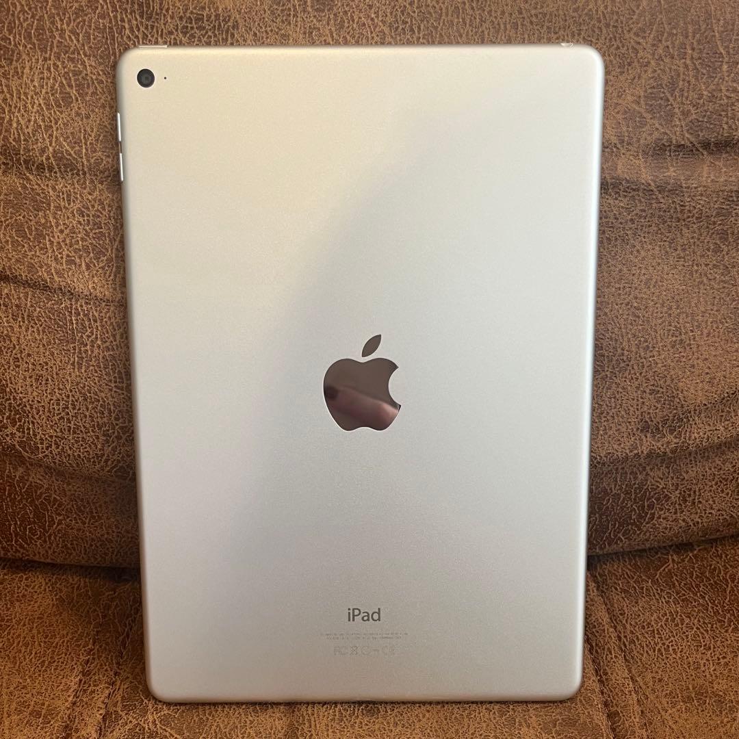 iPad Air 第2世代 64GB Wi-Fi シルバー