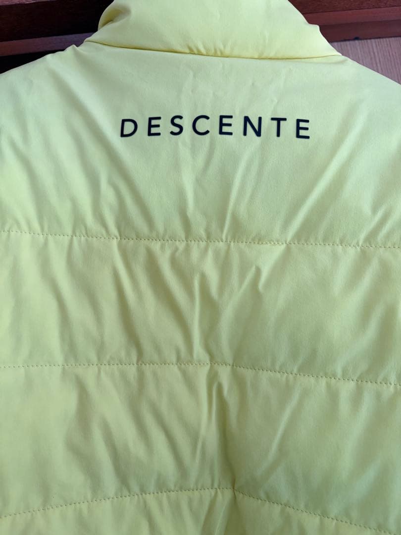 Mサイズ　 デサントGOLF レディース　ダウンジャケット