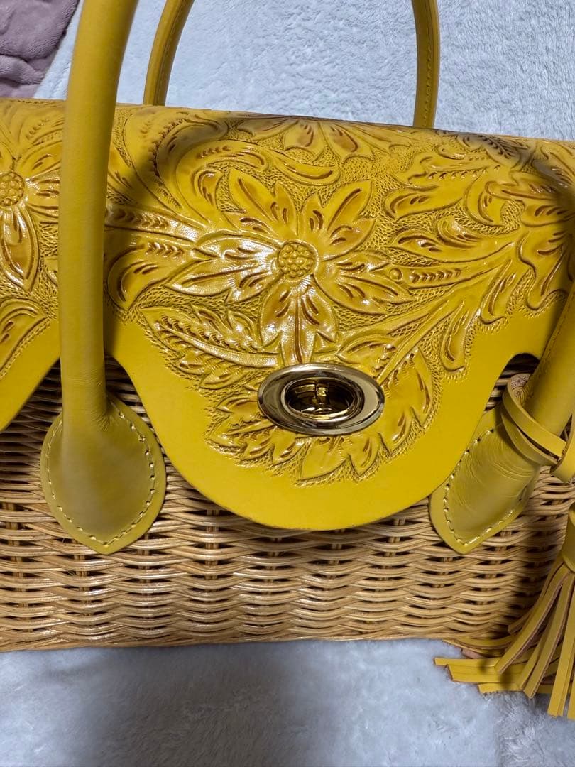 Carving Tribes イエロー かごバッグ