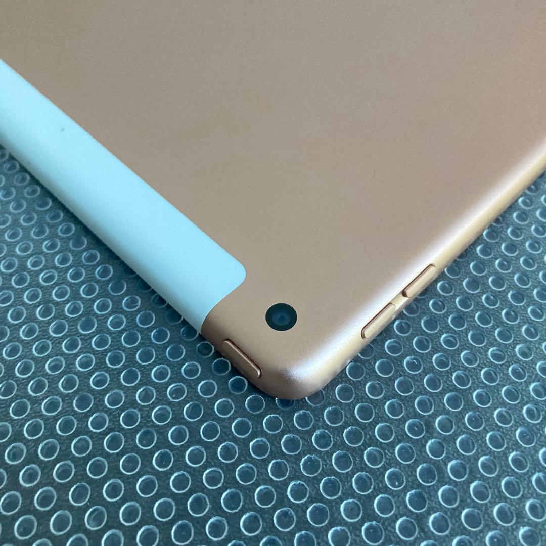 3747 外観美品☆電池最良好☆iPad8 第8世代 32GB SIMフリー☆