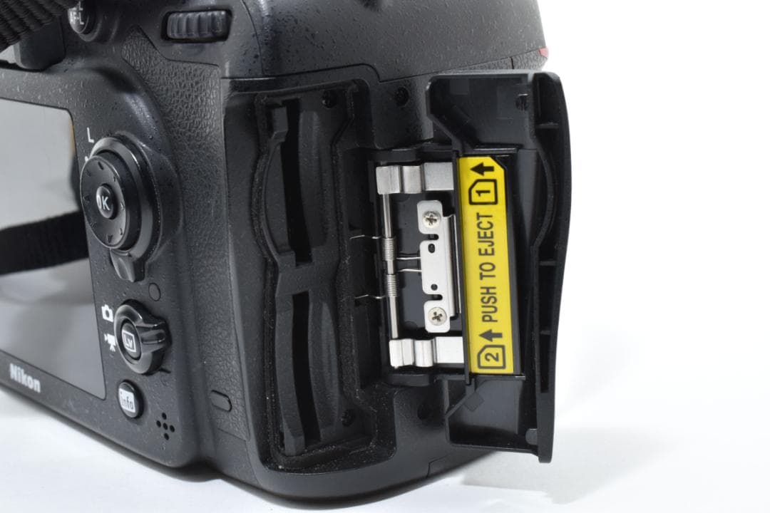 動確済 美品 Nikon D7100 シャッターカウント:3,332 #646
