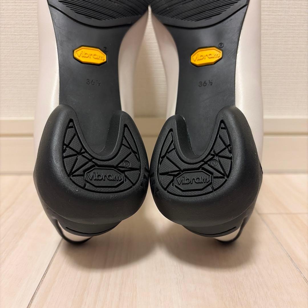 靴 SHISEI POINTED U PUMPS WHITE BLACK 36.5