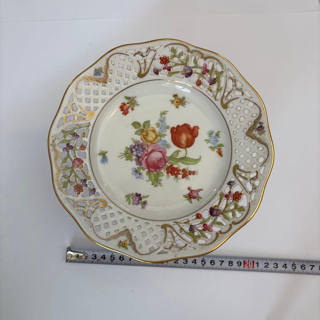 花柄 高台付き皿