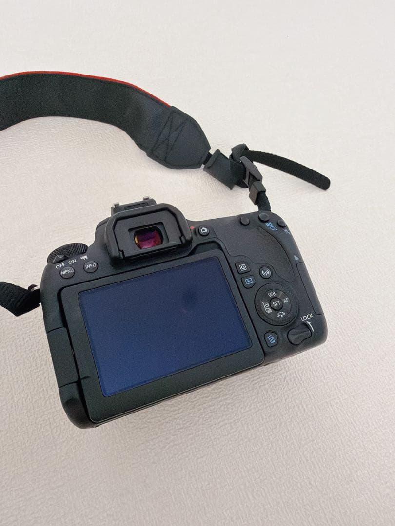 【美品】CANON EOS 9000D 一眼レフカメラ