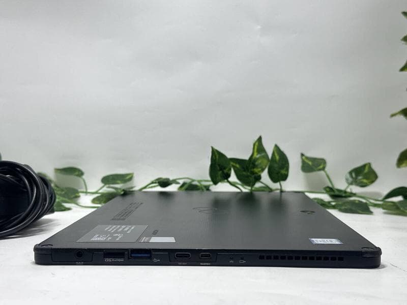 タブレットPC‘富士通 ARROWS Tab Q738-i5-8世代