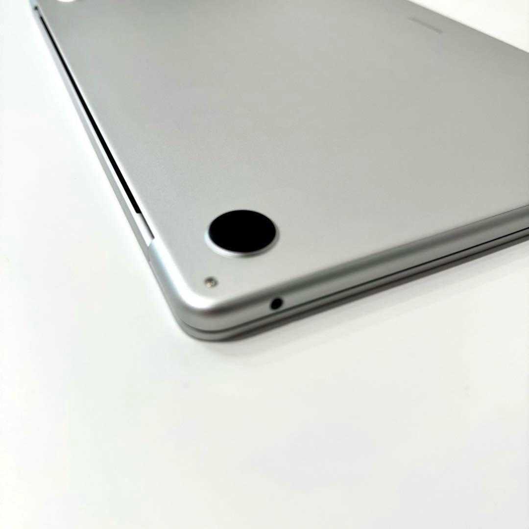 極美品 MacBook Air M3 13インチ 8GB/256GB シルバー