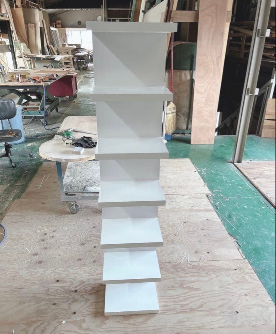 組立完成品スニーカーラック ウォールシェルフ