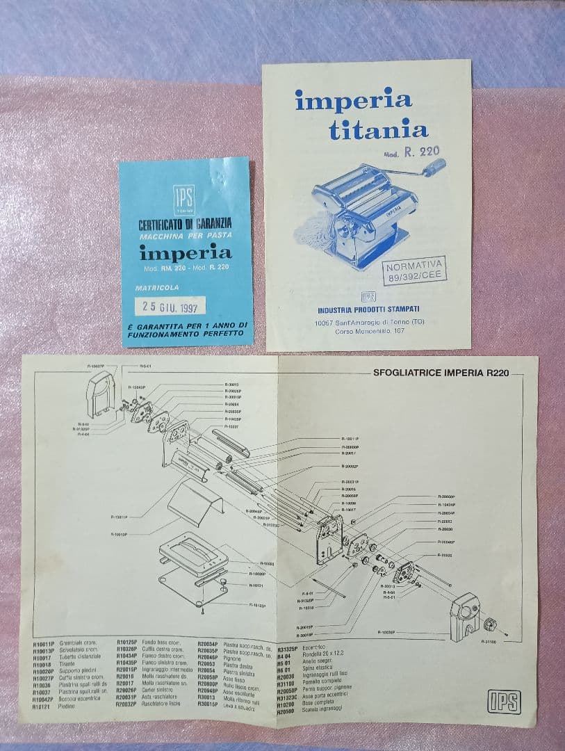 美品インペリア　パスタマシン(手動） R‐220 イタリア製(別売カッター付き）