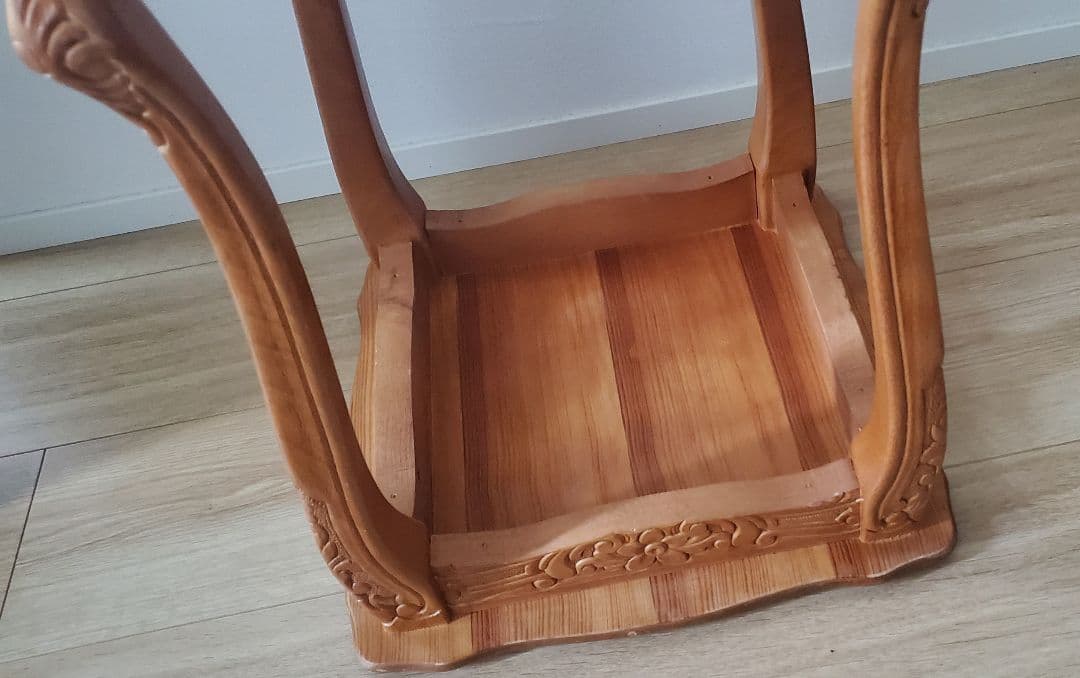 ​【イタリア製】アンティーク調 サイドテーブル 象嵌細工 猫脚 コーヒーテーブル