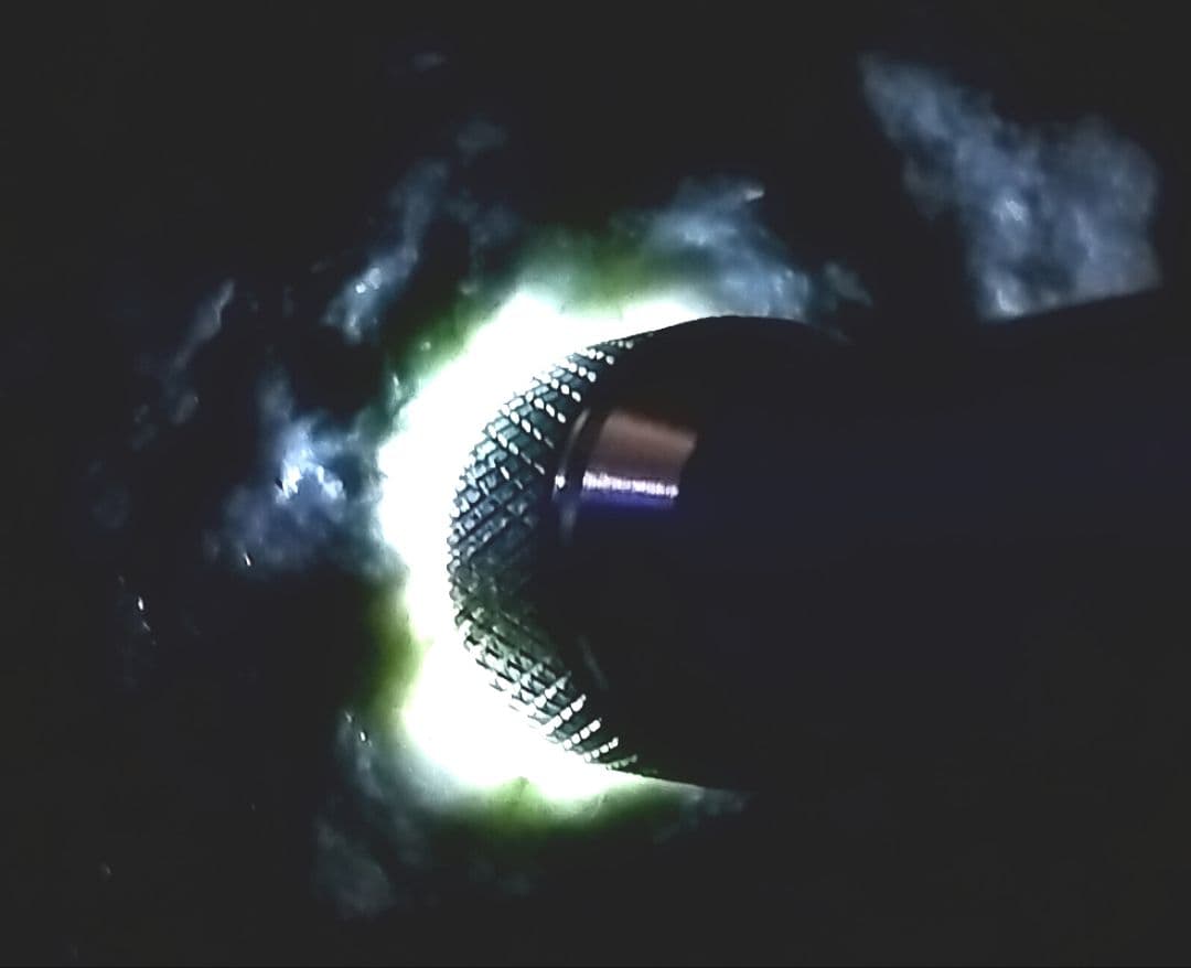 ★翡翠原石★糸魚川硬玉【横川・転石・カチ割り27.7kg】