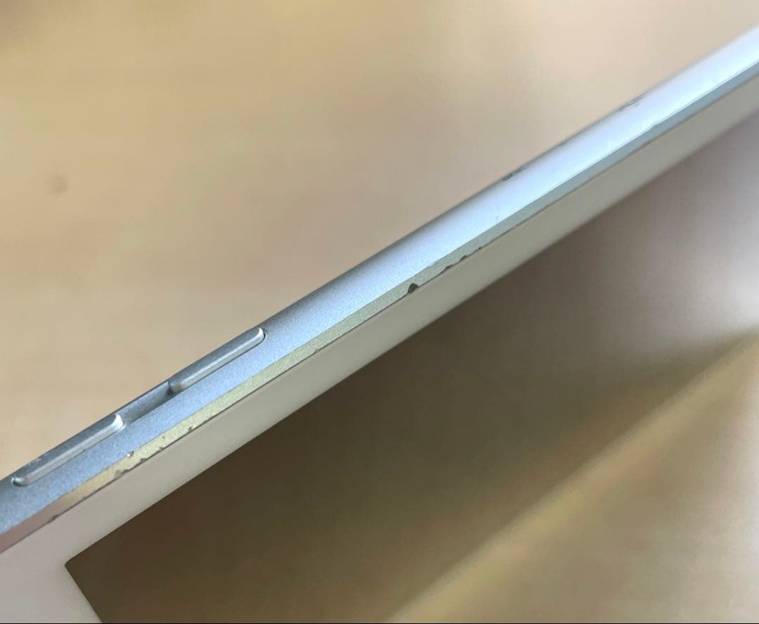 iPad 第6世代　A1893　Wi-Fiモデル　シルバー　32GB #3