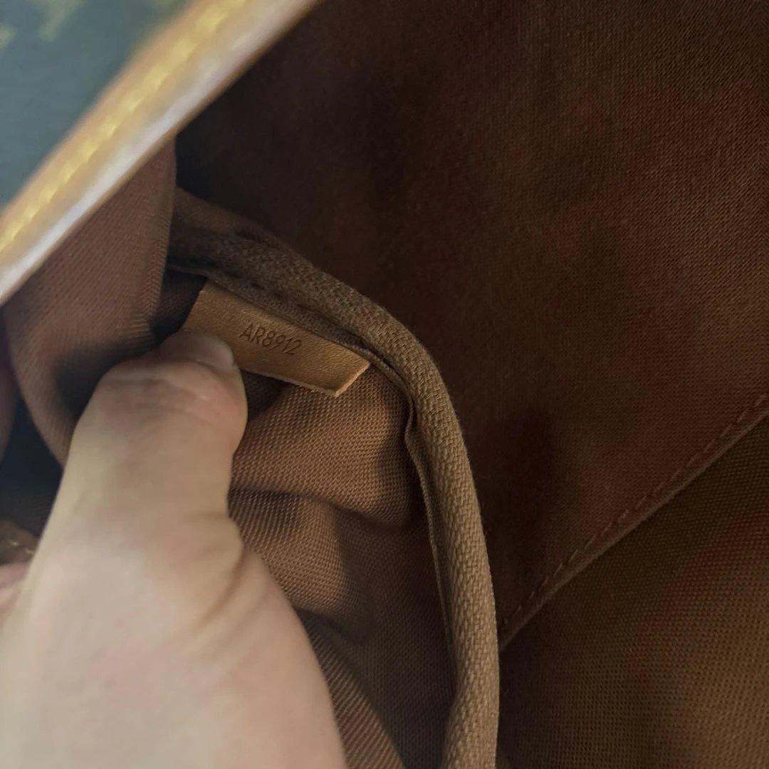 Louis Vuitton ショルダーバッグ ブラウン