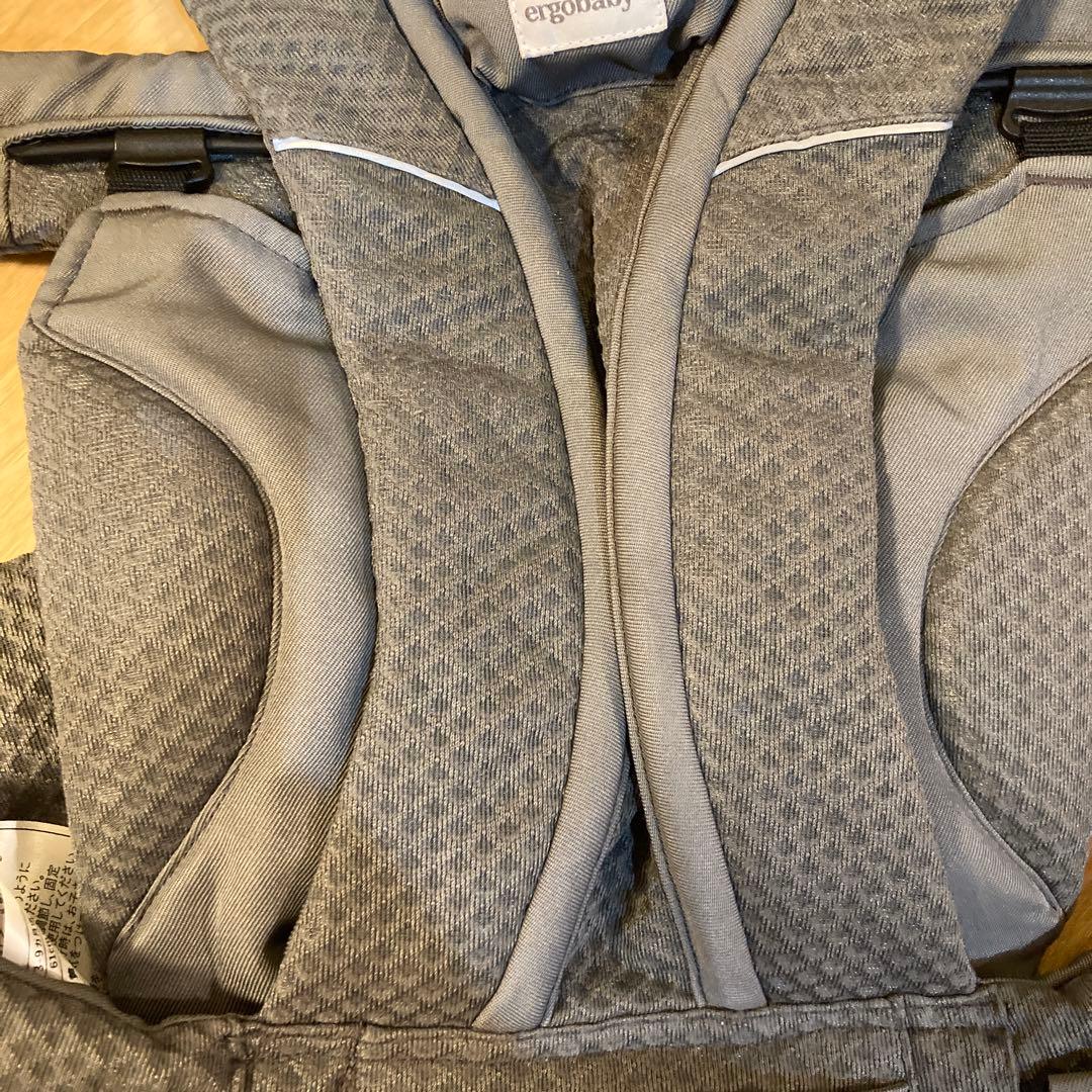 【美品】エルゴベビー抱っこ紐　オムニブリーズ　グラファイトグレー