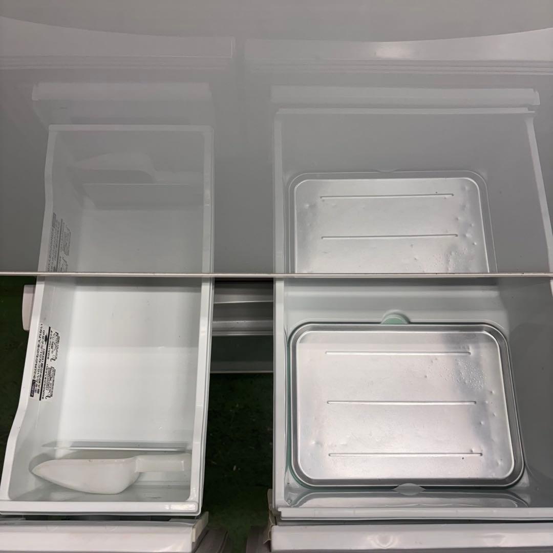 592 東芝大型冷蔵庫　400L強　自動製氷　小型　右開き　5ドア　ガラスパネル