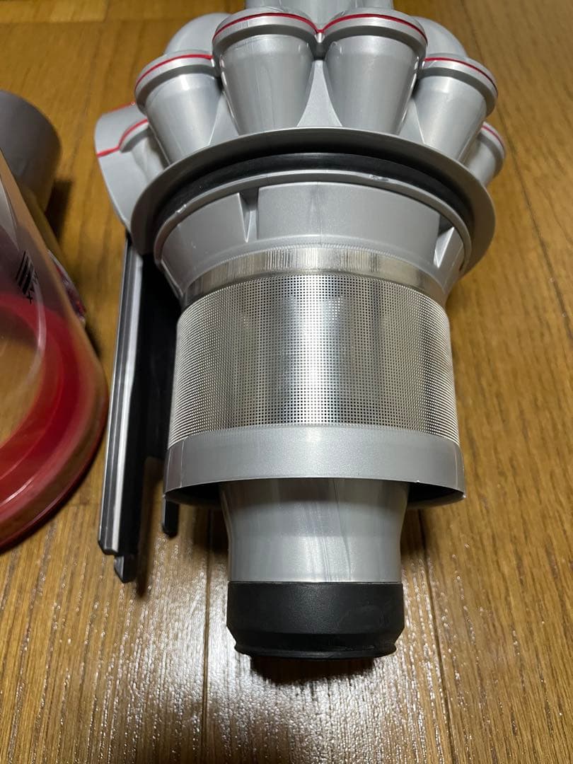 《超美品》Dyson V8 Focus Clean HH15 動作品　付属品完備