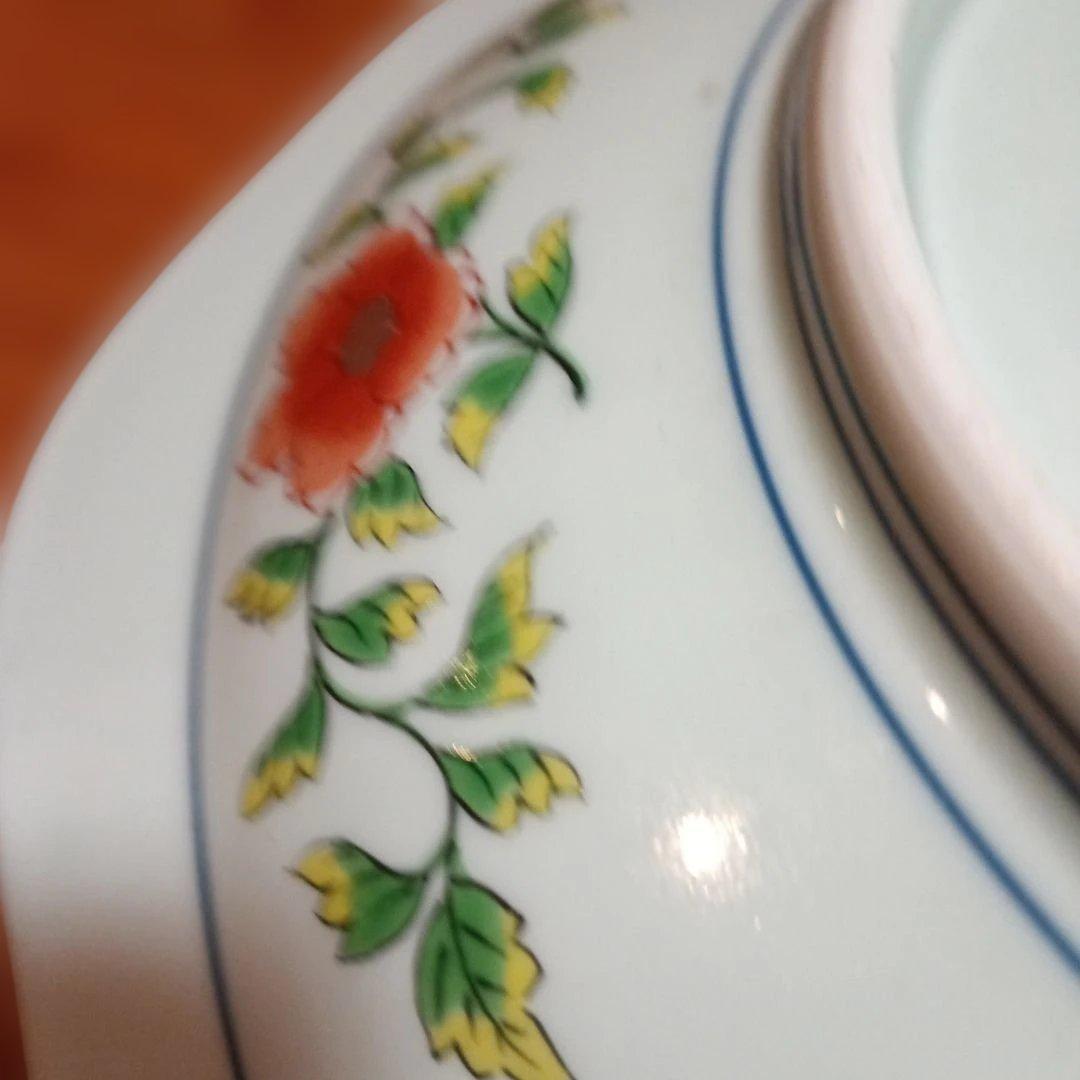 八角形の伝統的な絵柄陶器皿