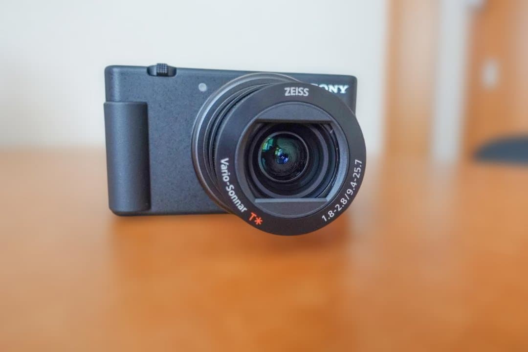 「値下げ」美品 SONY カメラ ZV-1、グリップ GP-VPT2BT付き