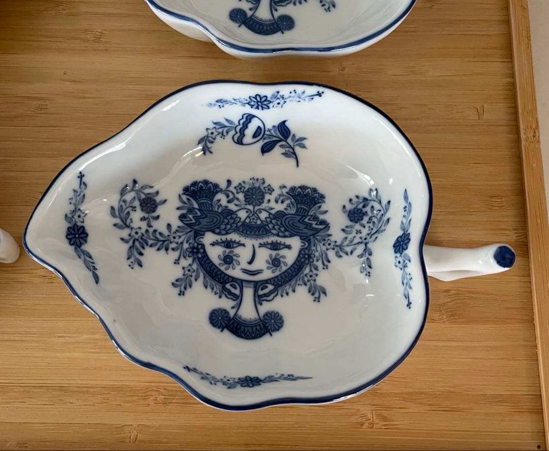 ☆未使用☆アーティスティックセイトー•フラワーチャイルド/リーフ型ディッシュ☆